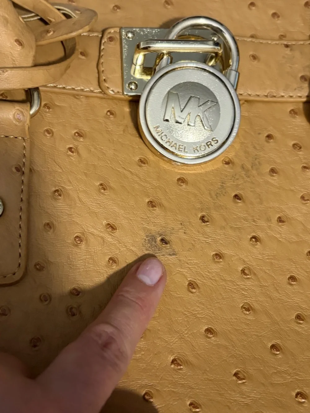 Michael Kors Hamilton Light Tan Ostrich Embossed Leather Tote Gold Hardware - Picture 11 of 15